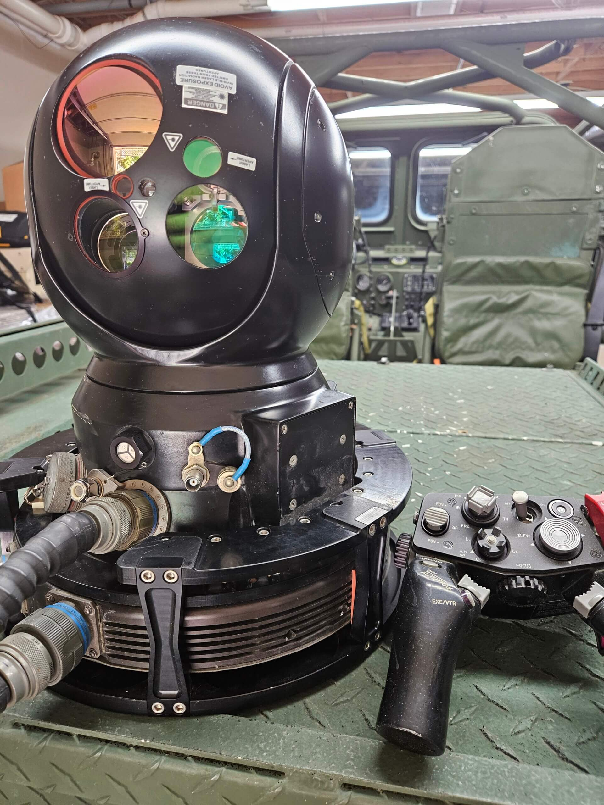 FLIR Star SAFIRE 230-HD EO/IR Helicopter Thermal Camera main product view